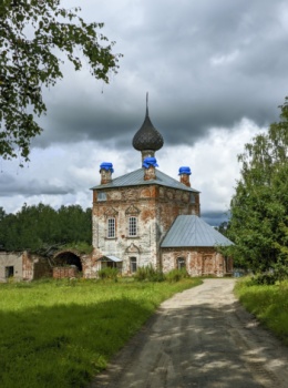Церковь Воскресения Христова в селе Григорцево