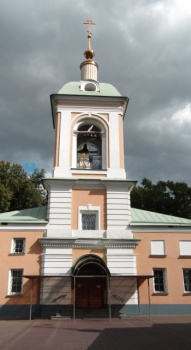 Колокольня Храма Рождества Иоанна Предтечи в Ивановском