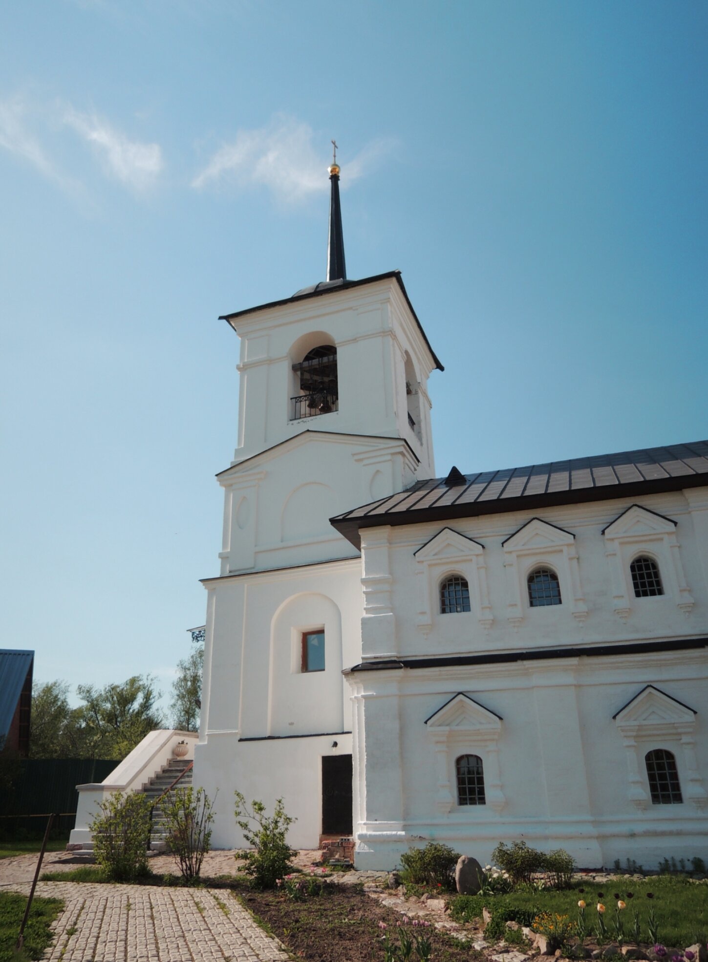 Спасо-Преображенский Воротынский монастырь на фотографии