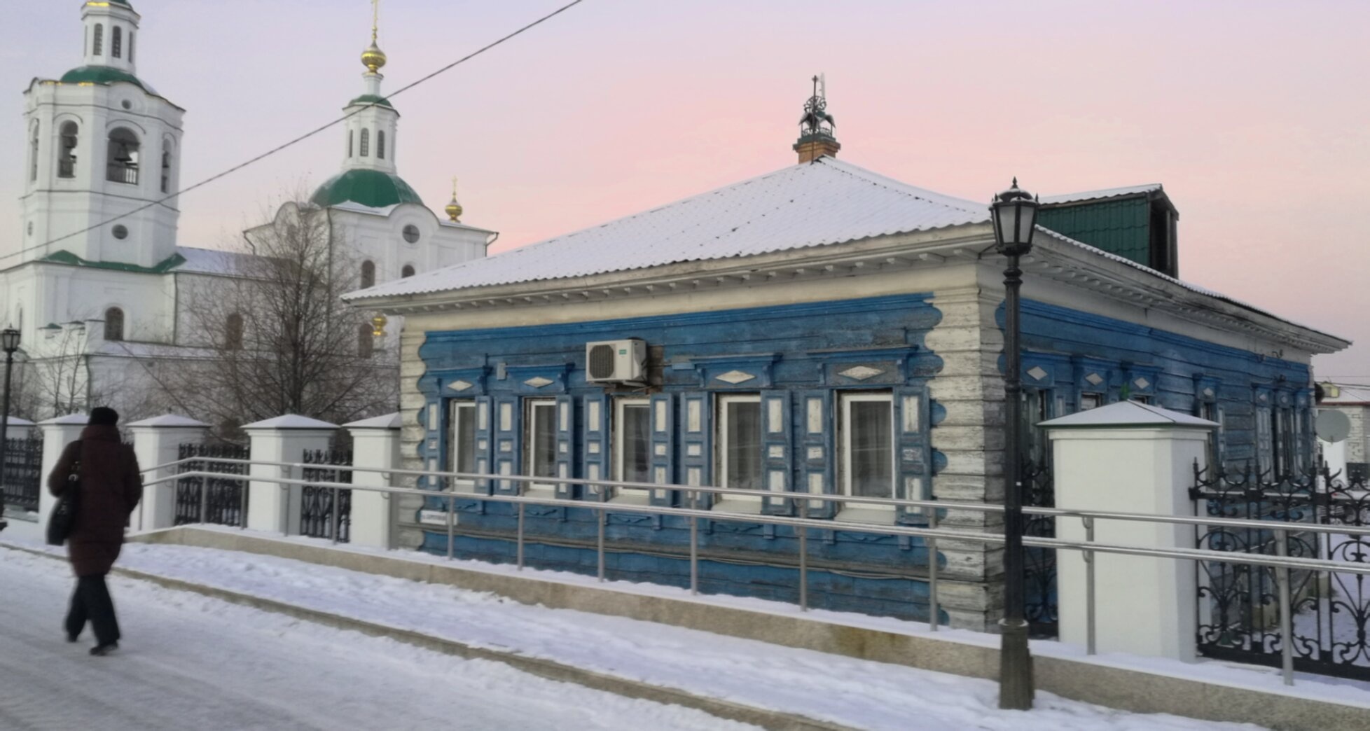 Вознесенско-Георгиевская церковь в Тюмени: зимний вид