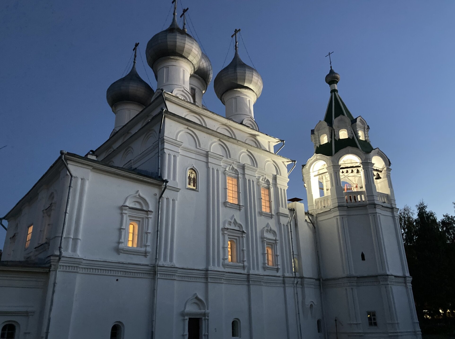 Церковь святых равноапостольных царей Константина и Елены в Вологде