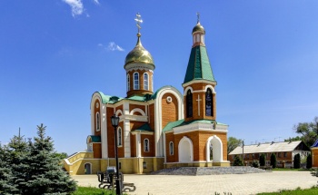 Храм Христа Спасителя в селе Красный Яр