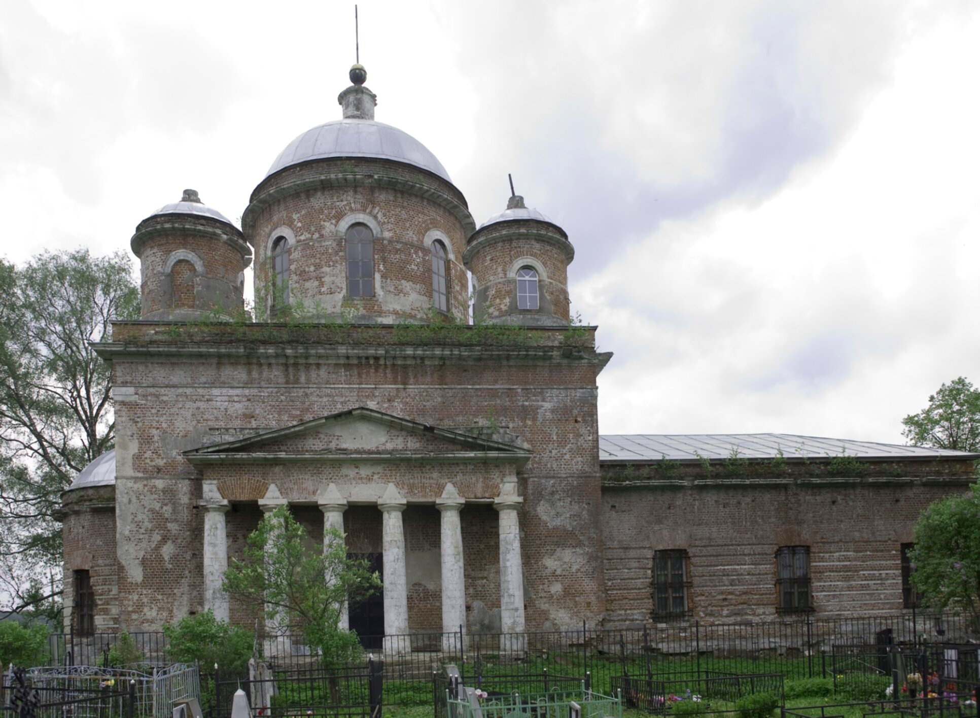 Церковь Успения Пресвятой Богородицы в селе Подсосино