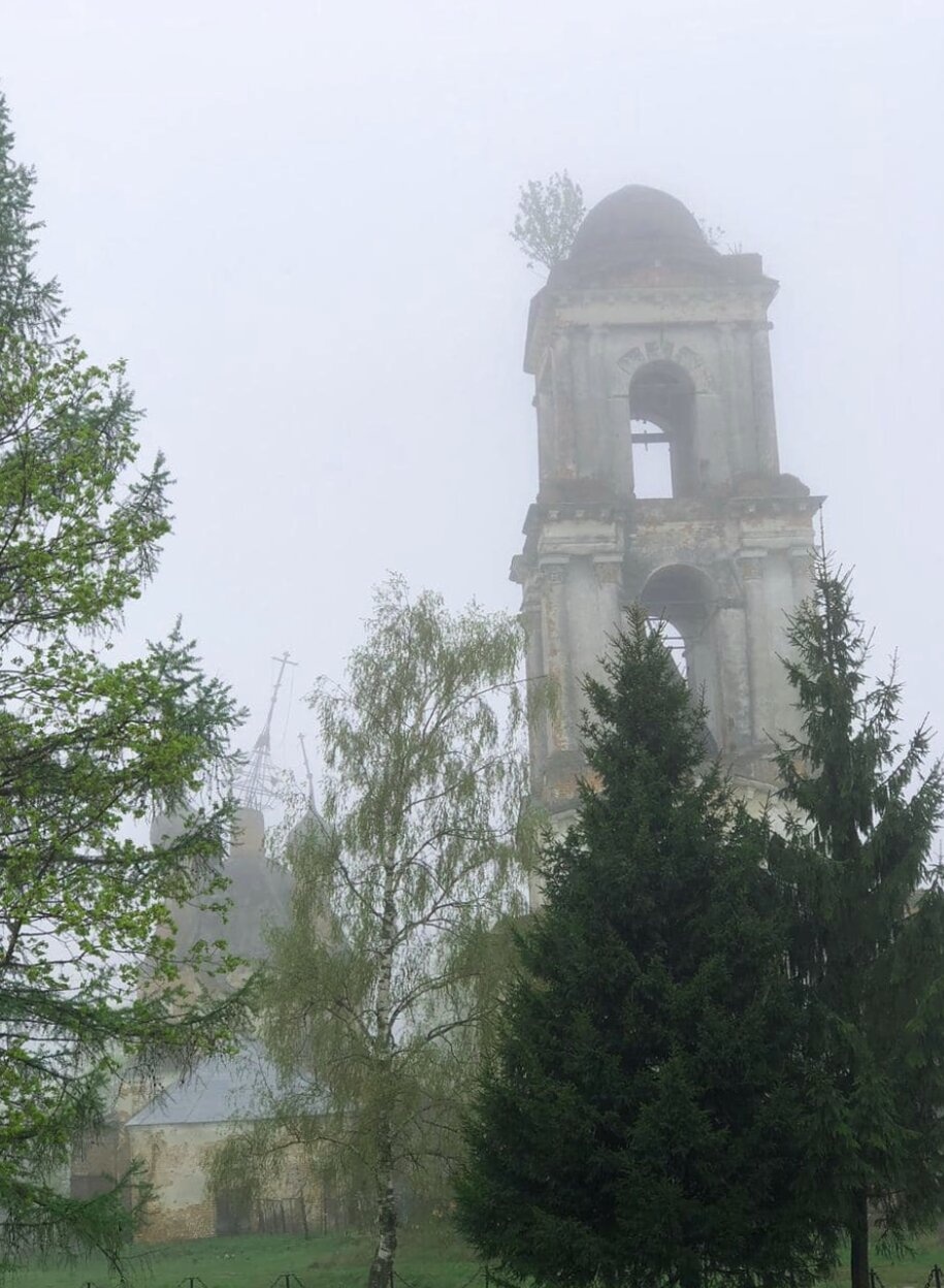 Колокольня Церкви Успения Пресвятой Богородицы в Новленском
