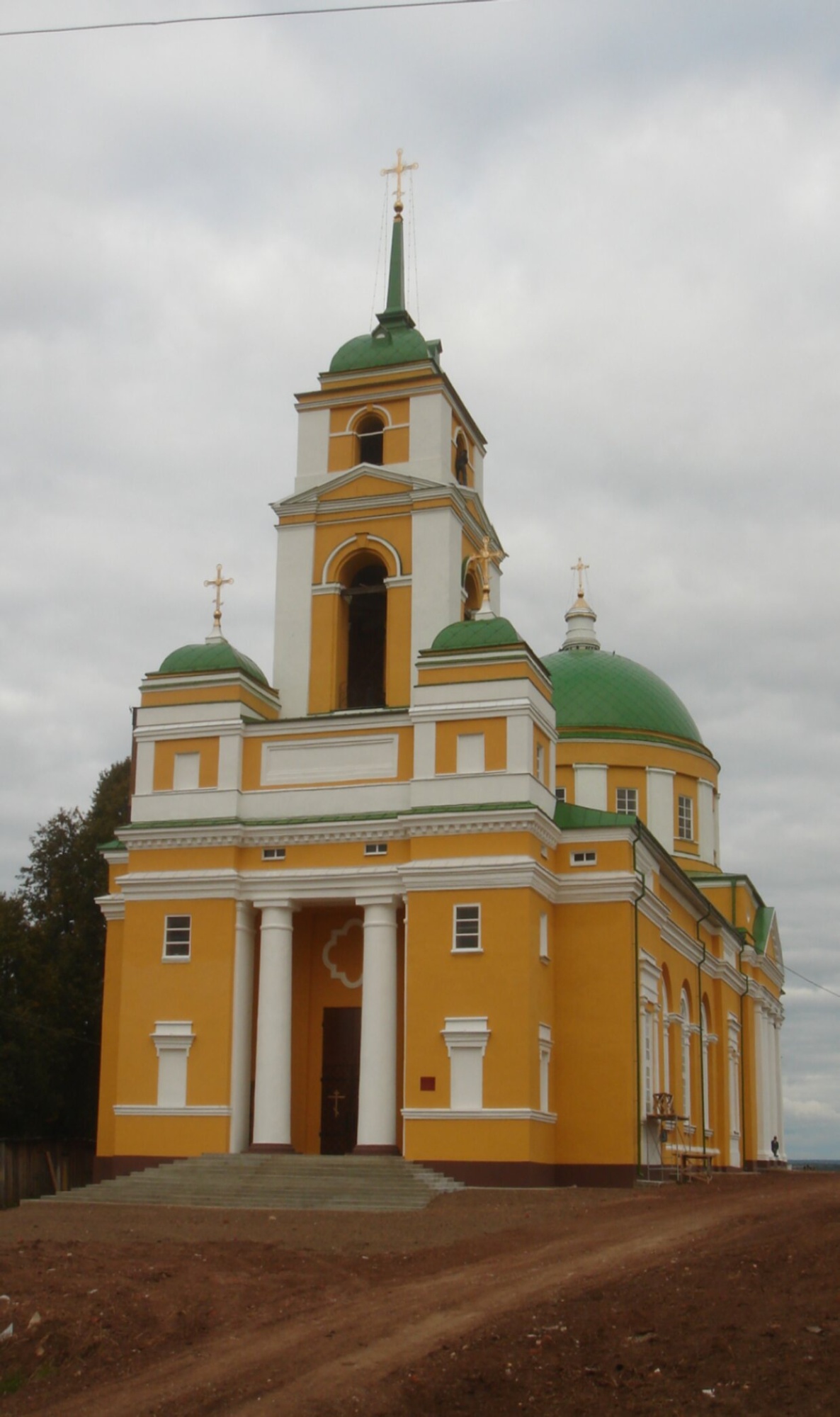 Храм Преображения Господня в селе Мазунино