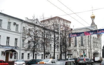 Знаменская башня и церковь в Ярославле