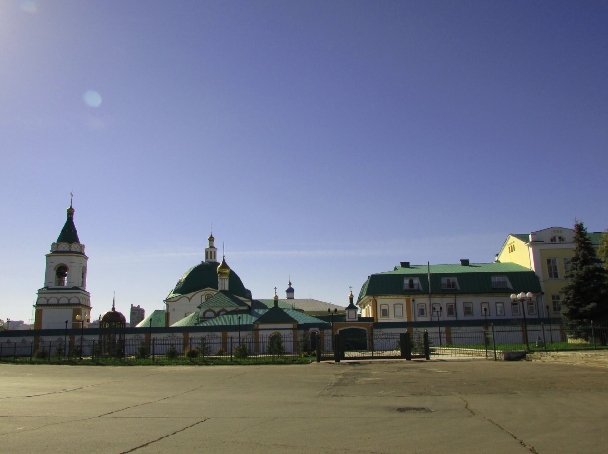 Свято-Троицкий мужской монастырь в Чебоксарах