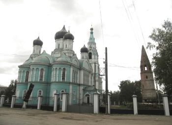 Свято-Троицкий собор в городе Яранске