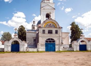 Троицкая церковь в селе Русские Краи