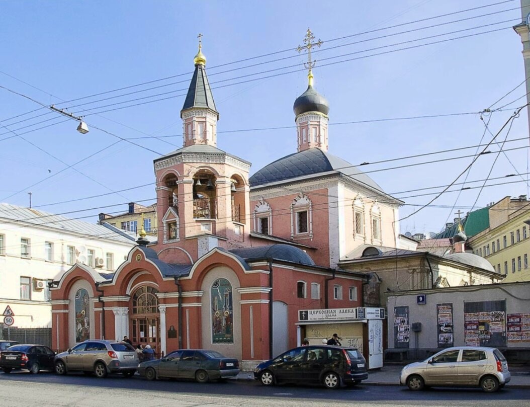 Храм великомученика Георгия Победоносца в Старых Лучниках