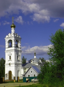 Храм Михаила Архангела в селе Загорново