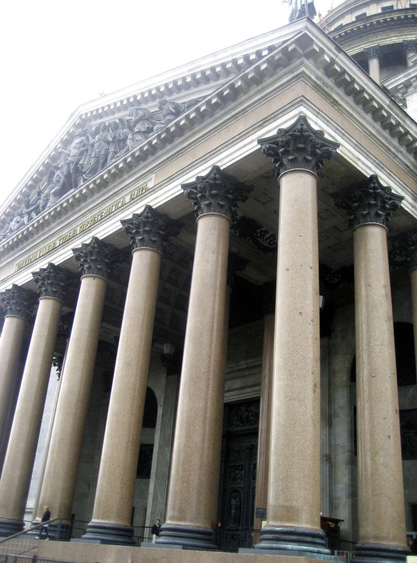 Исаакиевский собор на фотографии