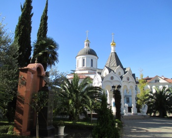 Собор Архангела Михаила в Сочи: история и архитектура