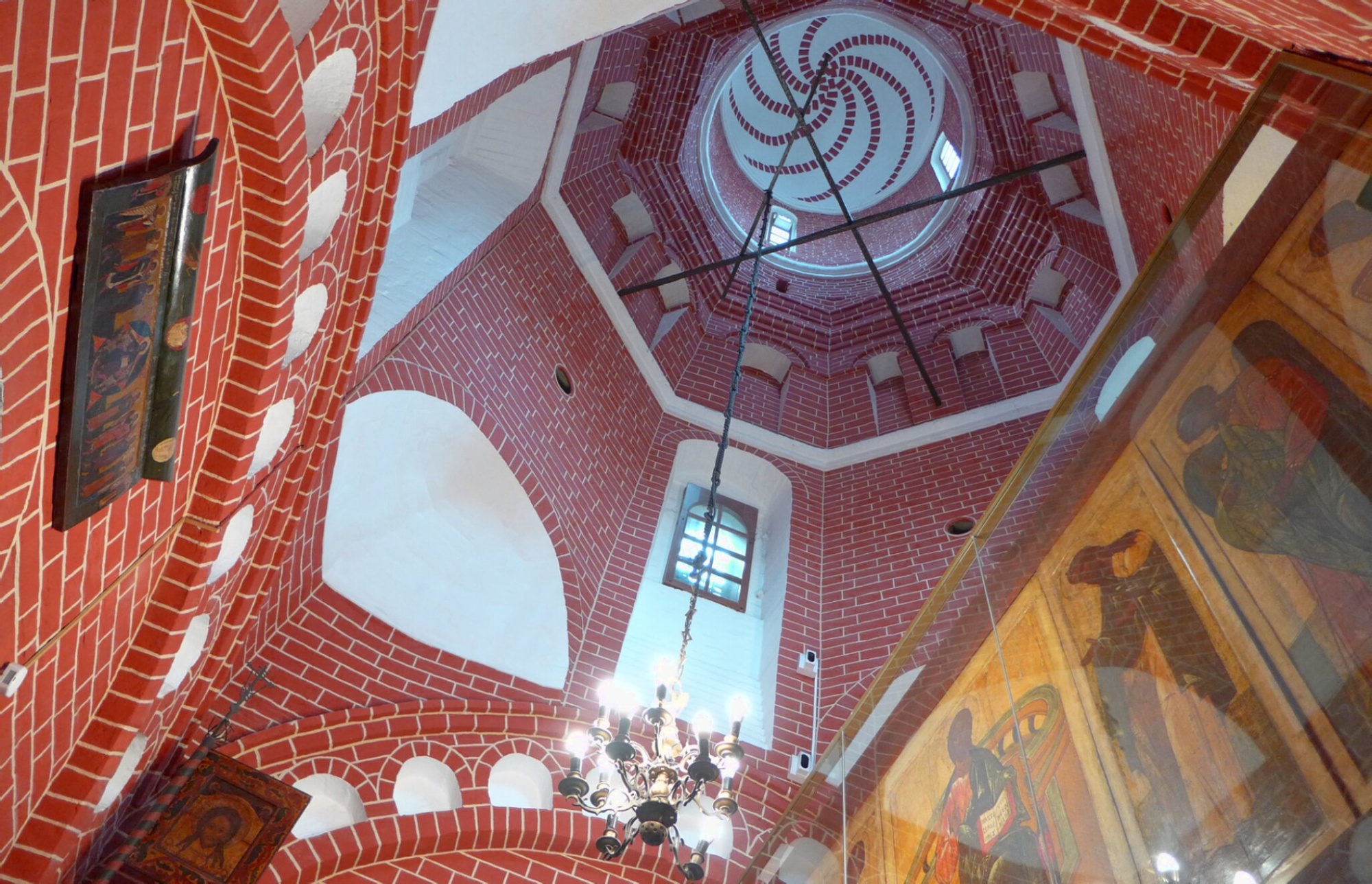 Интерьер придела Покровского собора (Храма Василия Блаженного)