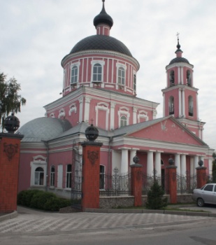 Крестовоздвиженский храм в городе Старый Оскол