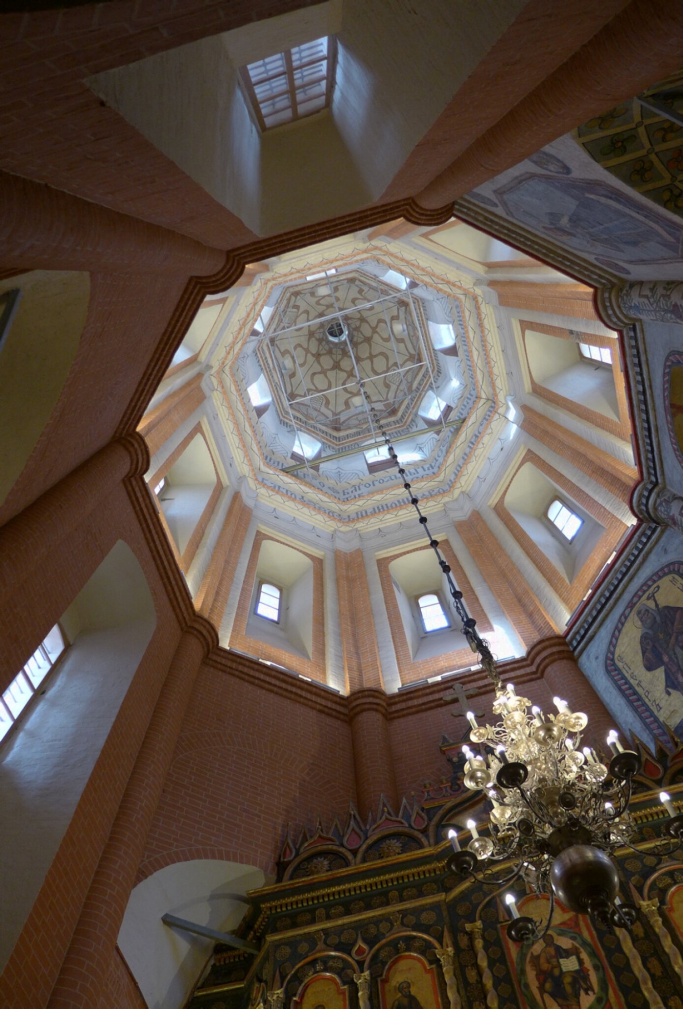 Интерьер придела Покровского собора (Храма Василия Блаженного)