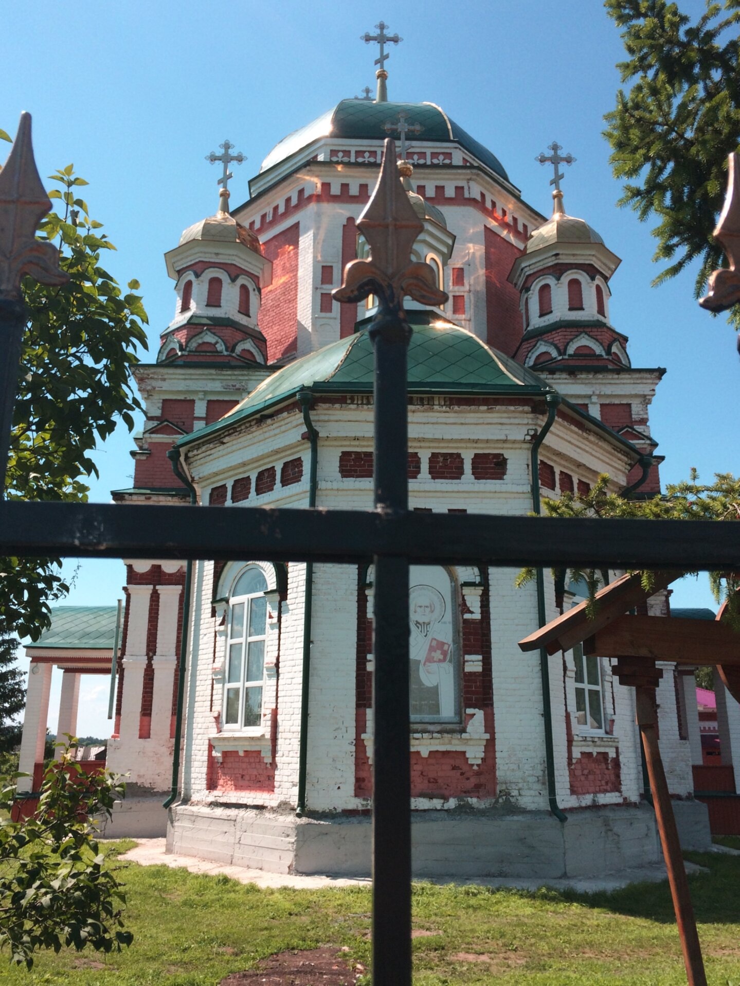 Храм Николая Чудотворца в селе Новая Ханинеевка