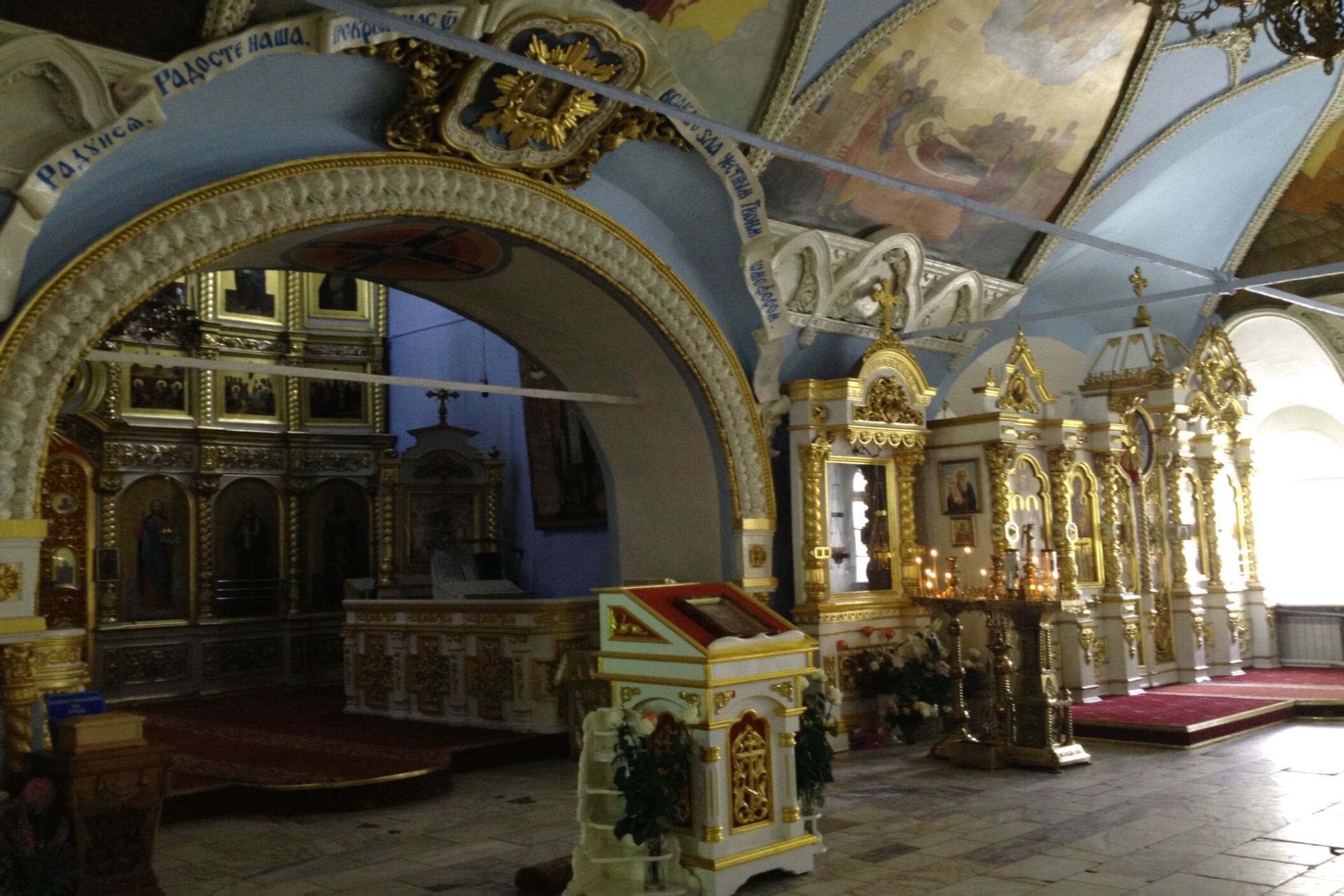 Интерьер Благовещенского храма в Красноярске