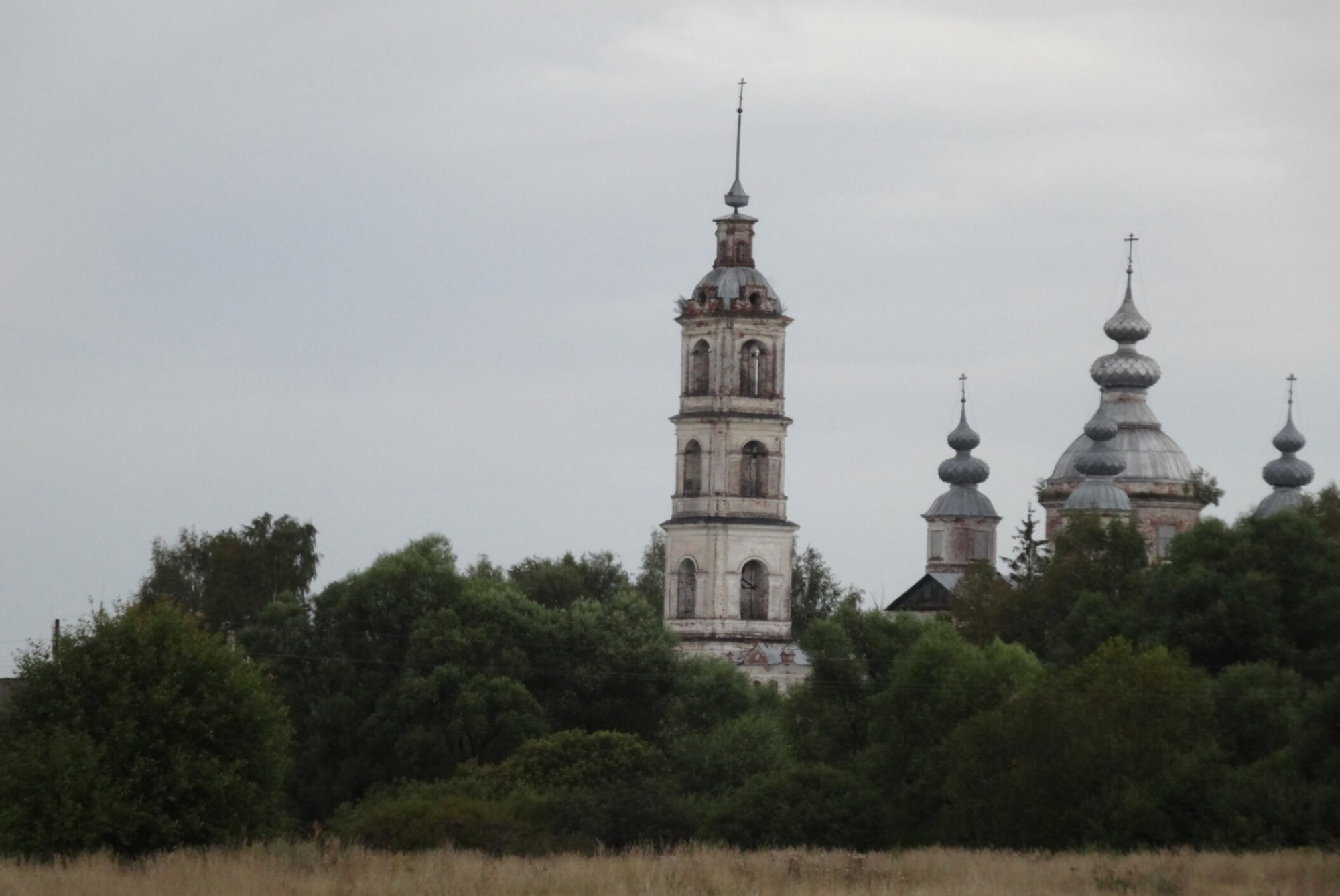 Троицкая церковь в селе Острецово