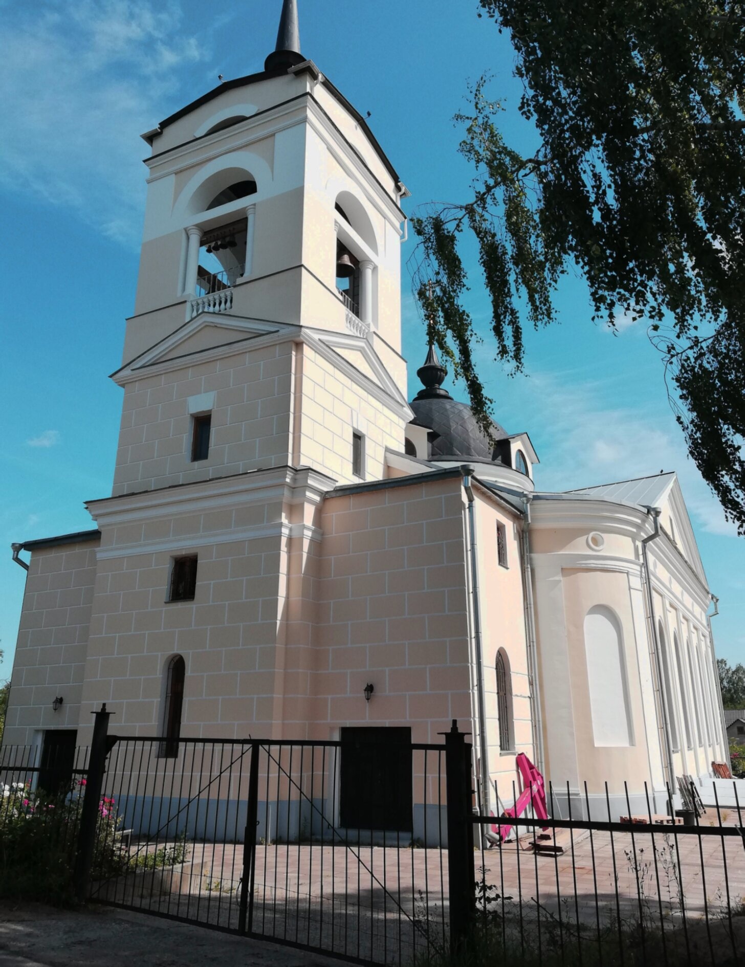 Церковь Преображения Господня в селе Селинское
