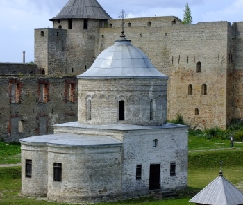Никольская церковь в Ивангородской крепости