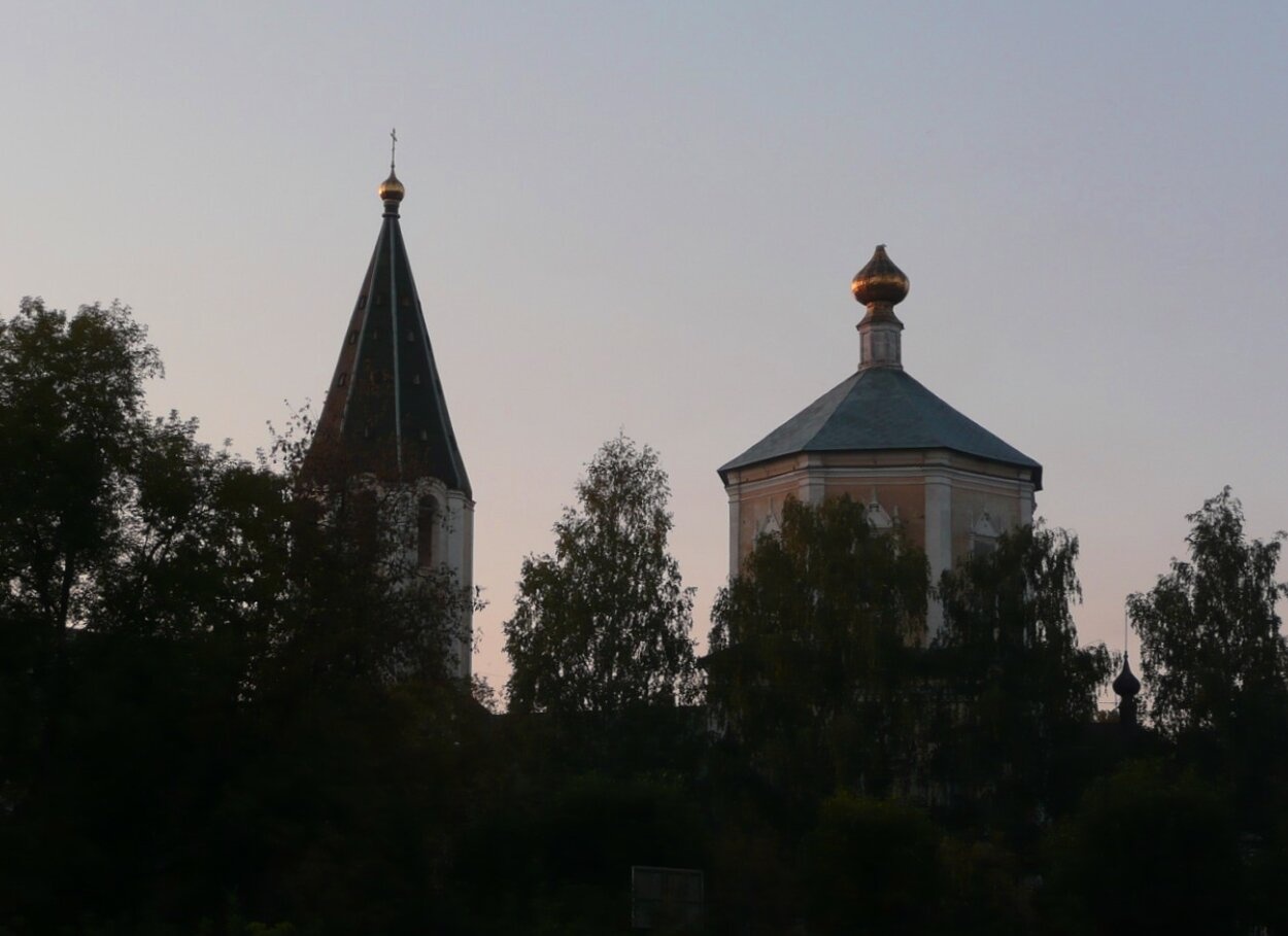 Храм Троицы Живоначальной (Белая Троица) в Твери