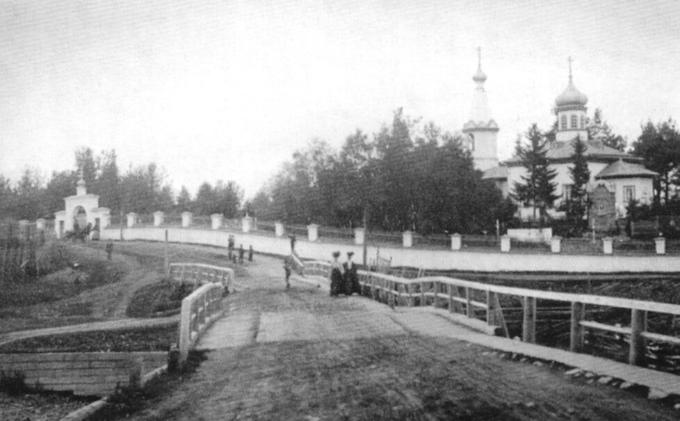 Екатерининская церковь в Петрозаводске на исторической фотографии