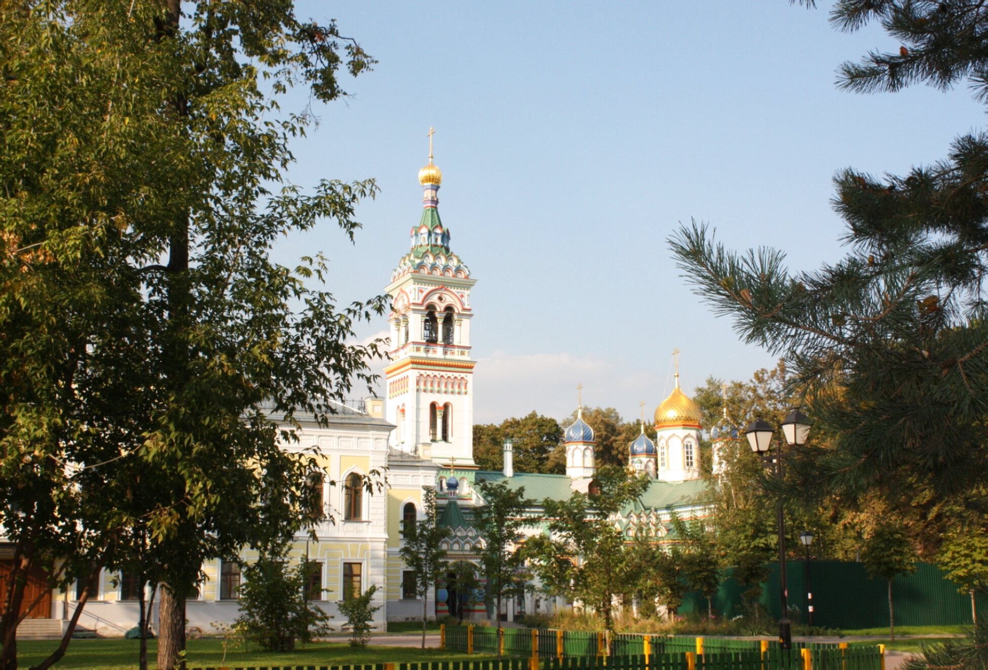 Храм Святителя Николы на Рогожском кладбище в Москве