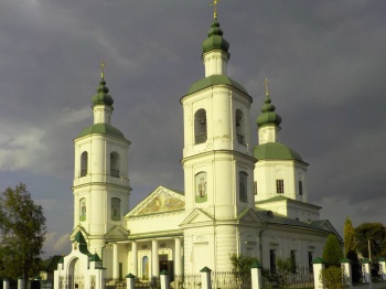 Храм Воскресения Христова в селе Молоди