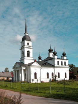 Храм Святителя Николая Чудотворца в Кобоне