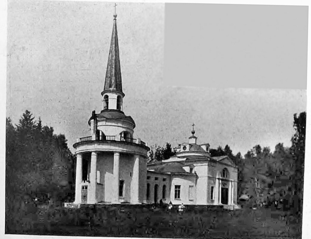 Храм Введения Пресвятой Богородицы в усадьбе Введенское