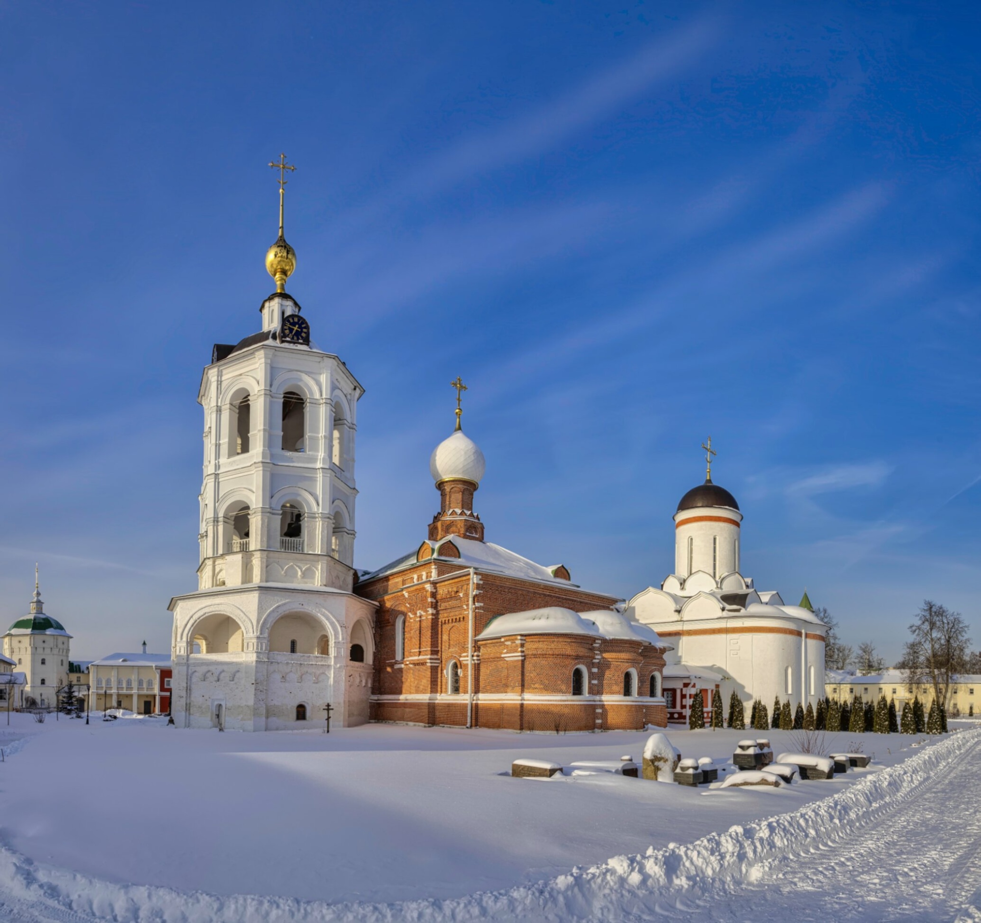 Зимний пейзаж Николо-Пешношского монастыря