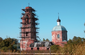 Храм Рождества Христова в деревне Апраксино