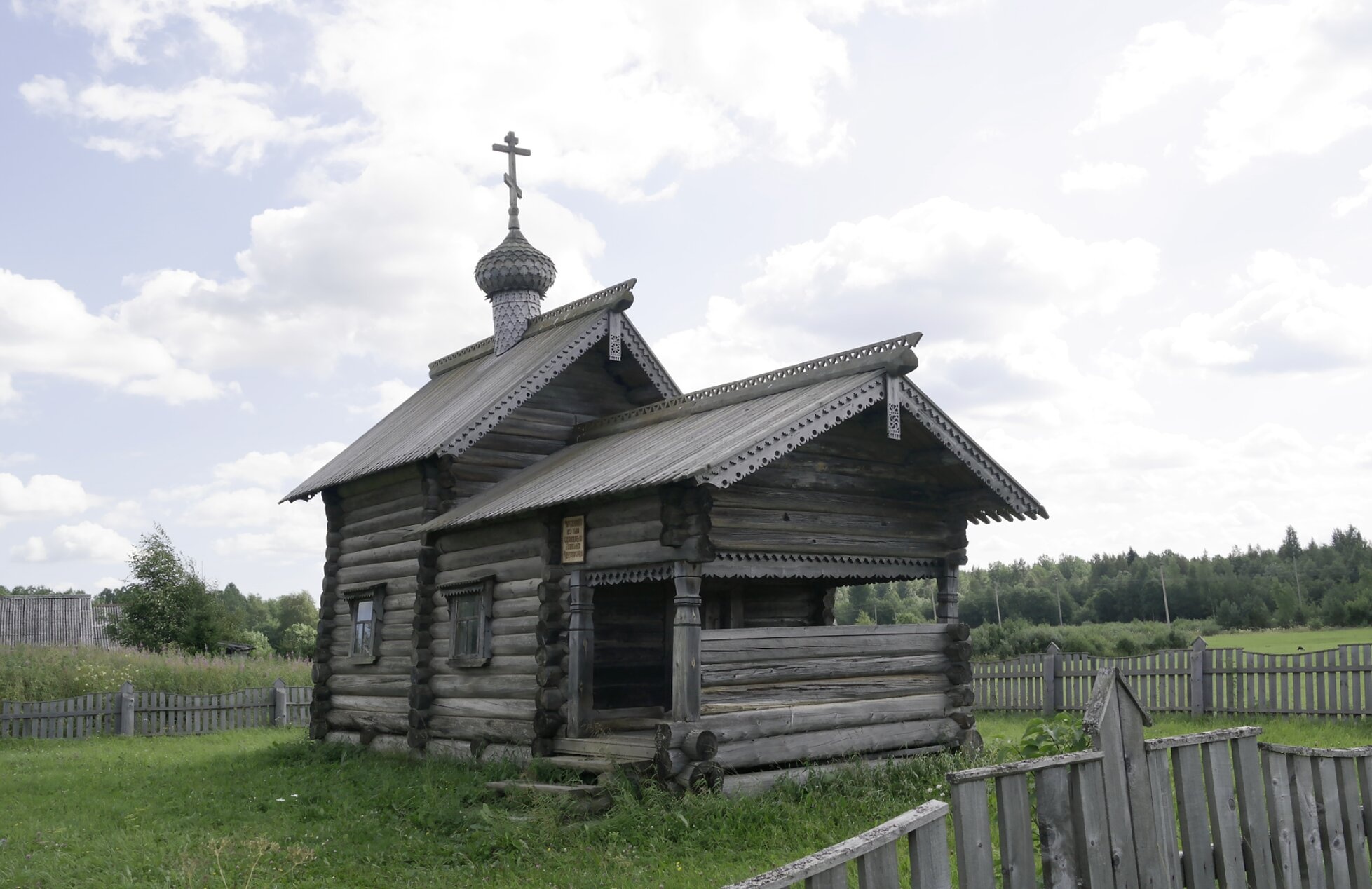 Колокольня Успенской церкви в Опеченском Посаде