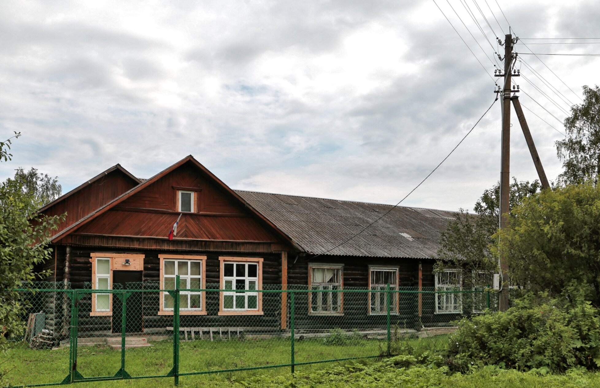 Воскресенская церковь в деревне Зернилово