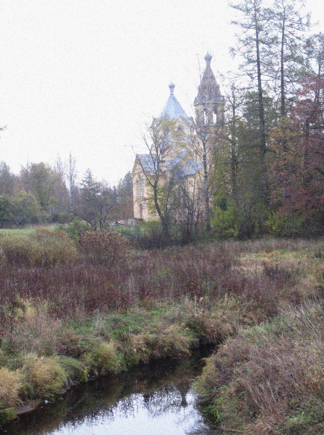 Церковь Происхождения Честных Древ Креста Господня в Лисино-Корпус