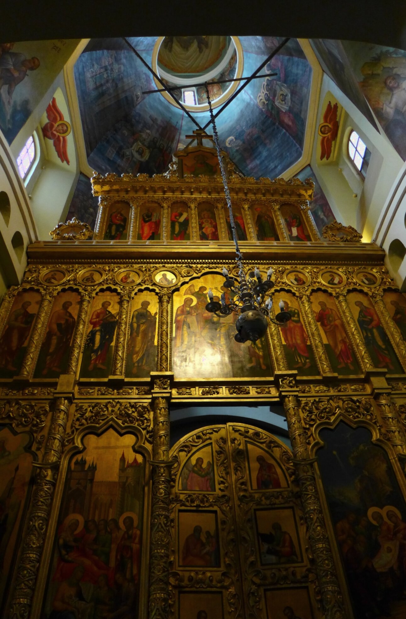 Внутреннее убранство и иконостас Покровского собора (Храма Василия Блаженного)