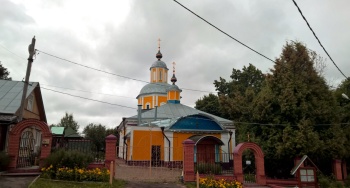 Крестовоздвиженский храм в селе Татаринцево