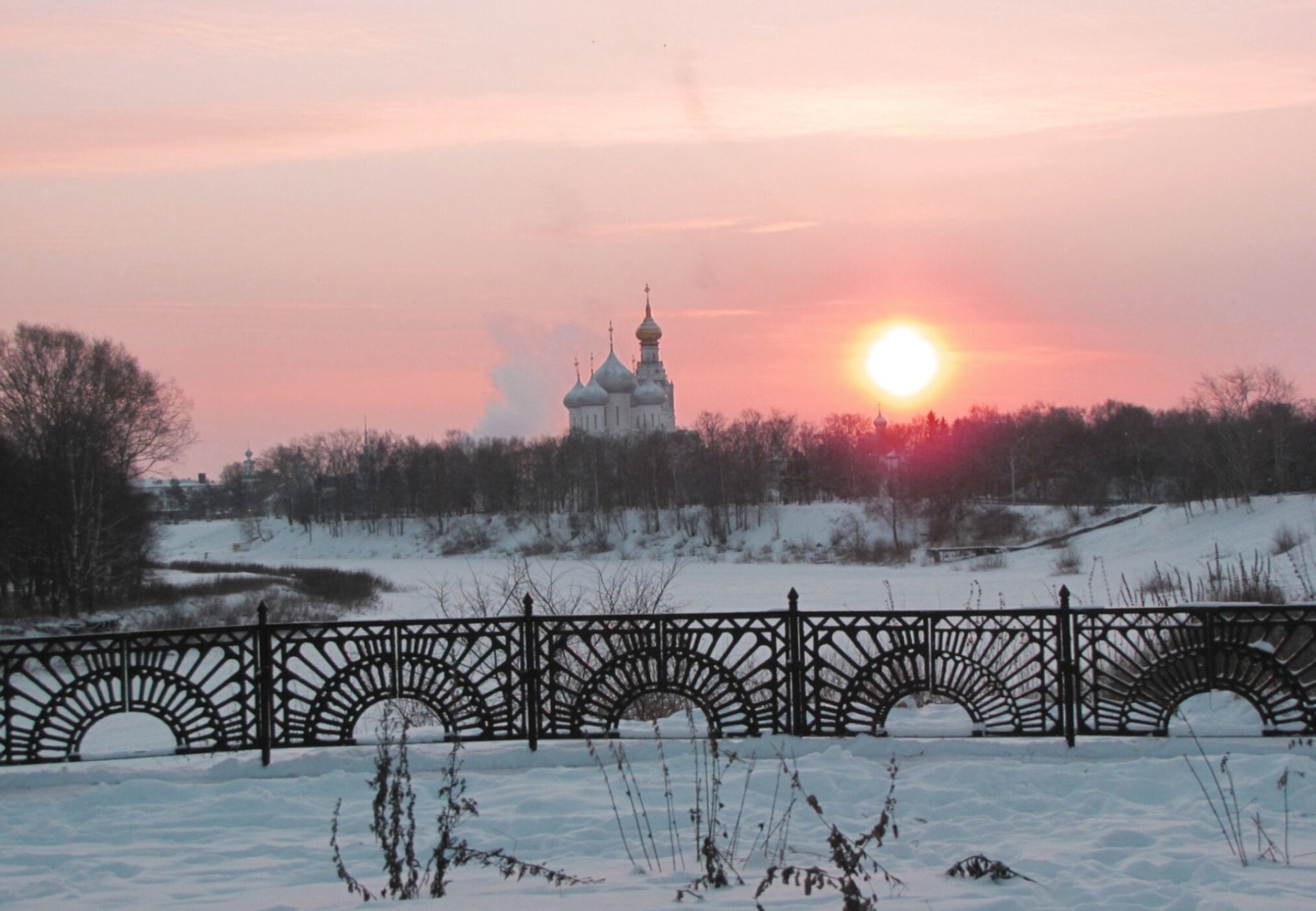 Софийский собор в Вологде - зимний закат