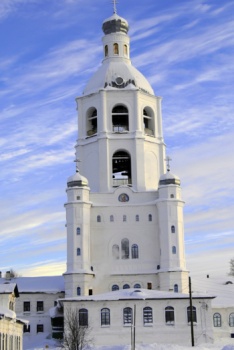 Колокольня с Храмом Успения Пресвятой Богородицы в Троице-Стефано-Ульяновском монастыре