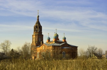 Храм Рождества Пресвятой Богородицы в деревне Гора