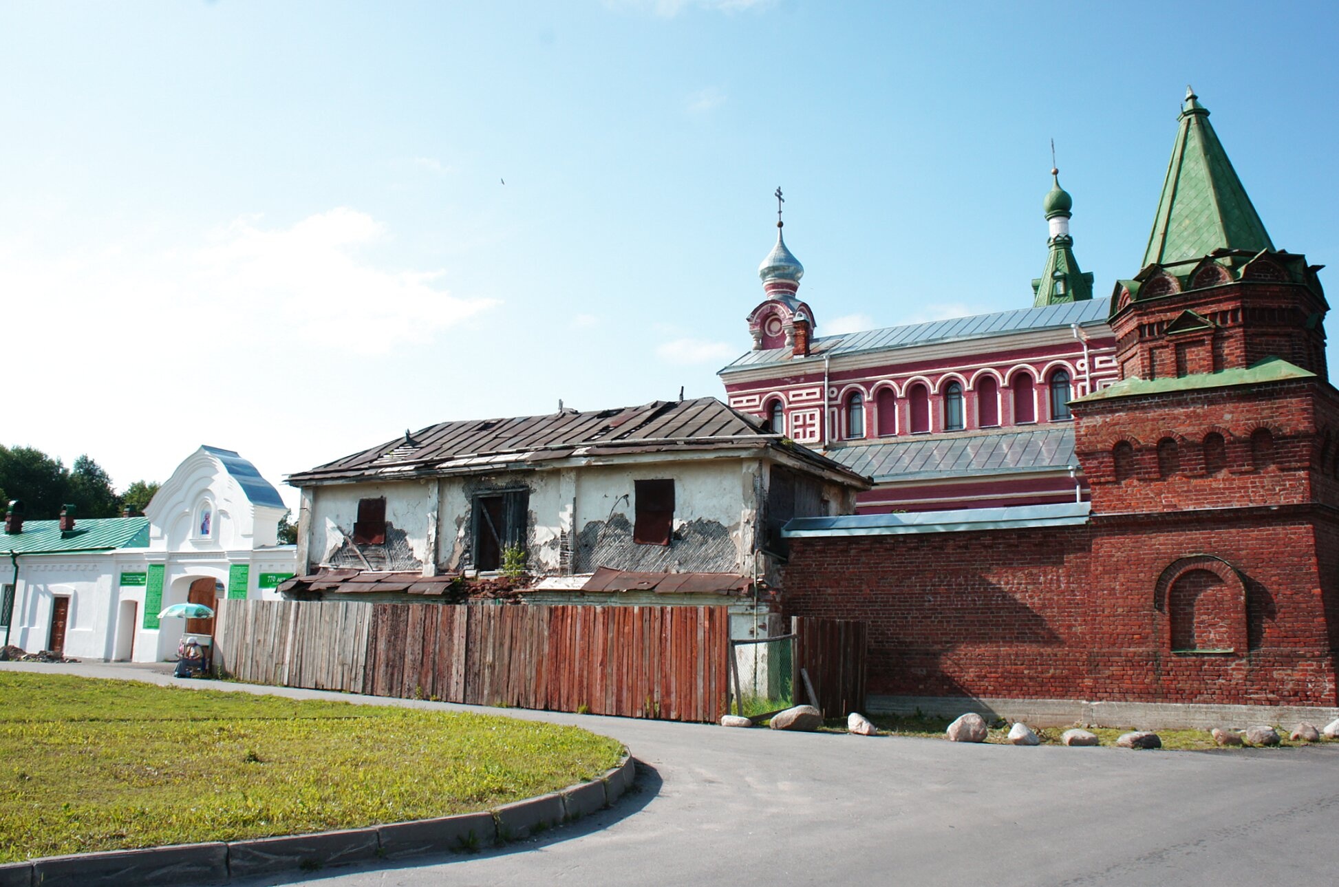 Никольский мужской монастырь в Старой Ладоге