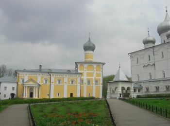 Спасо-Преображенский Варлаамо-Хутынский женский монастырь