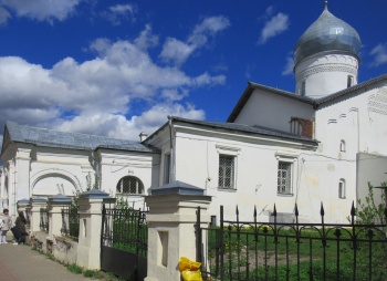 Храм святого Великомученика Димитрия Солунского в Великом Новгороде