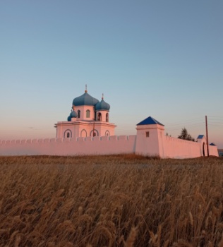 Православный храм в селе Краснокаменка