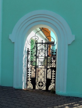 Калитка в Свято-Троицком мужском монастыре Коренная пустынь