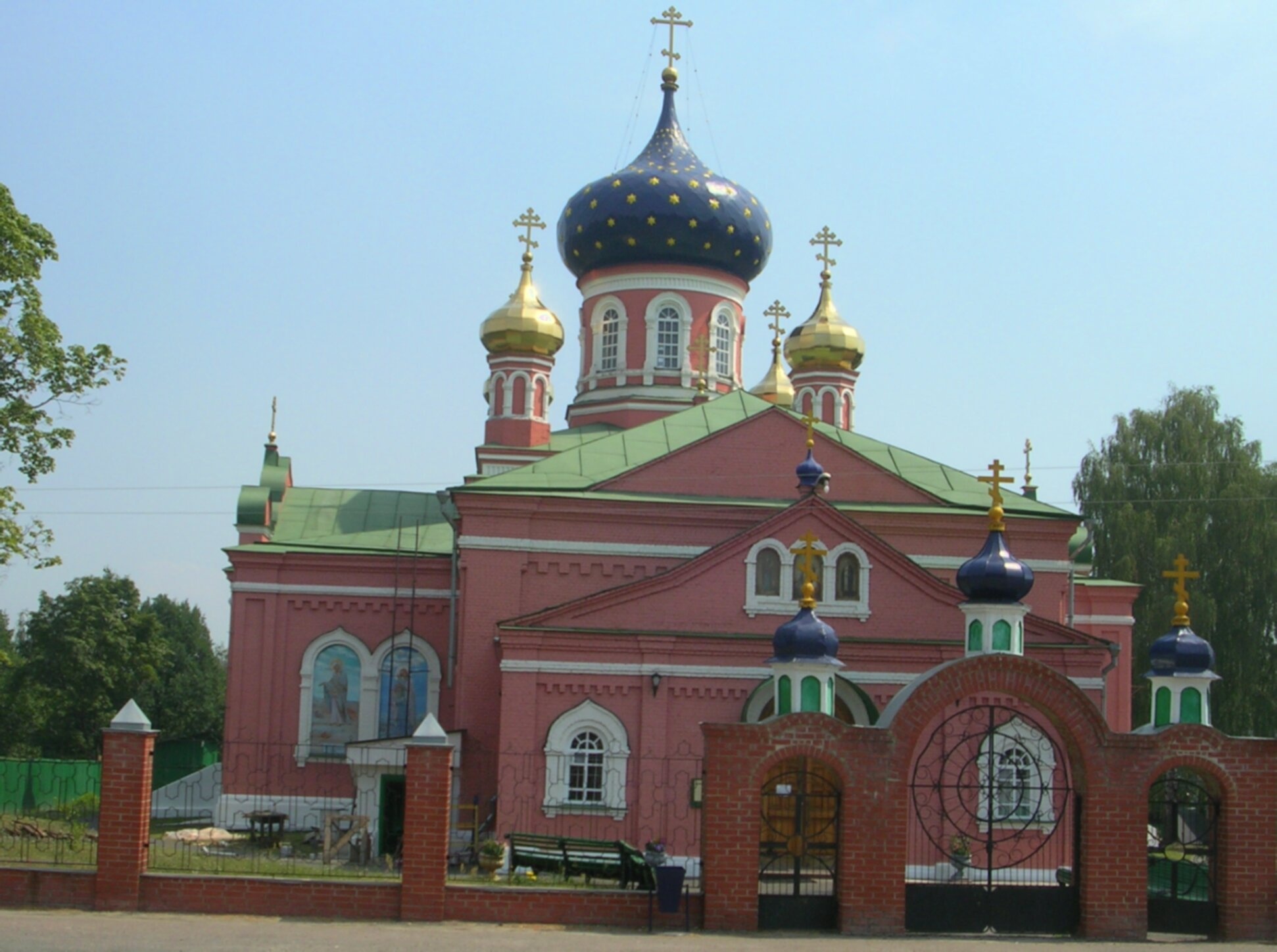 Храм Святой Мученицы Параскевы Пятницы в селе Туголес