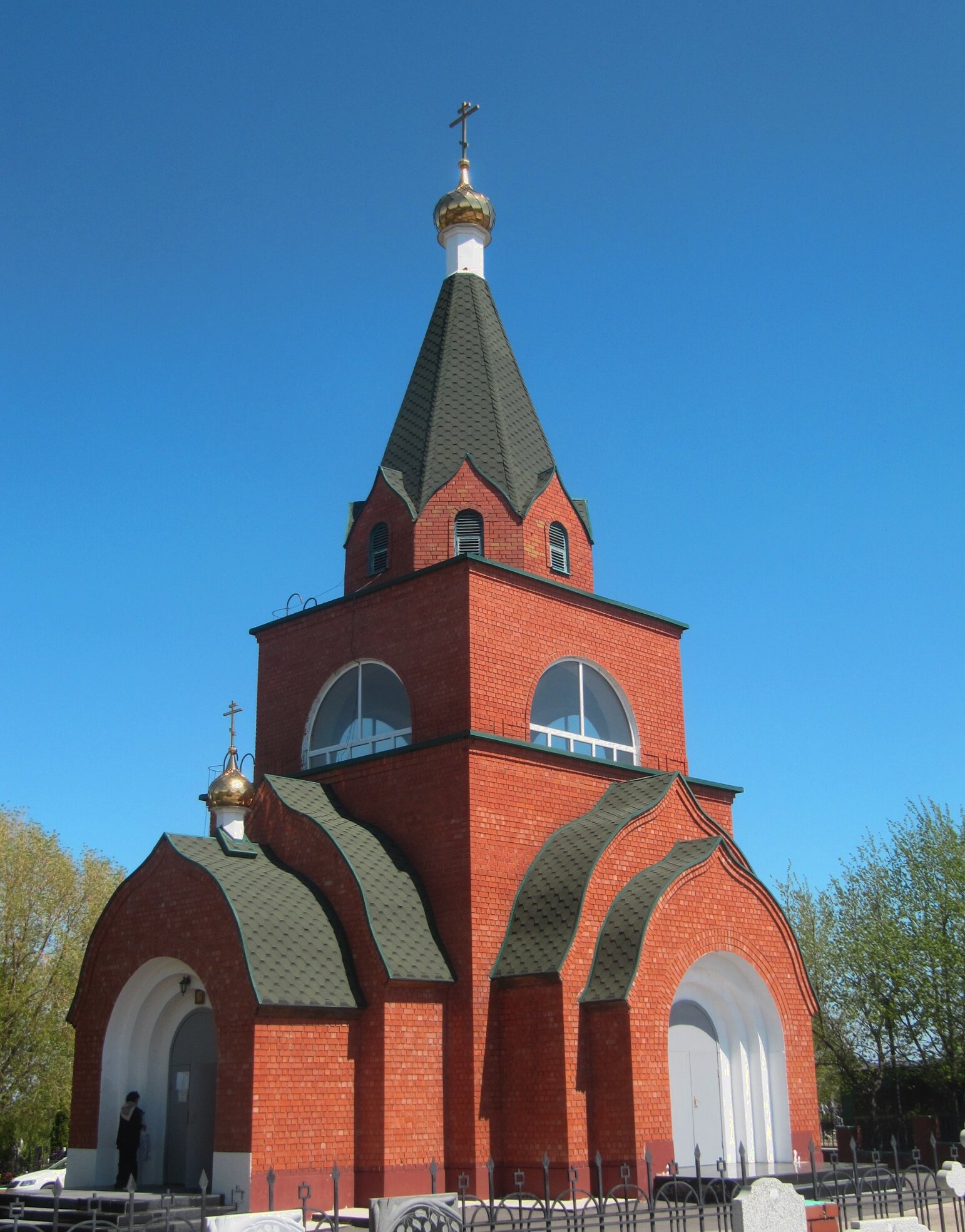 Храм святителя Николая Чудотворца на Елшанском кладбище в Саратове