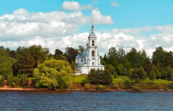 Церковь Вознесения Христова в Охотине