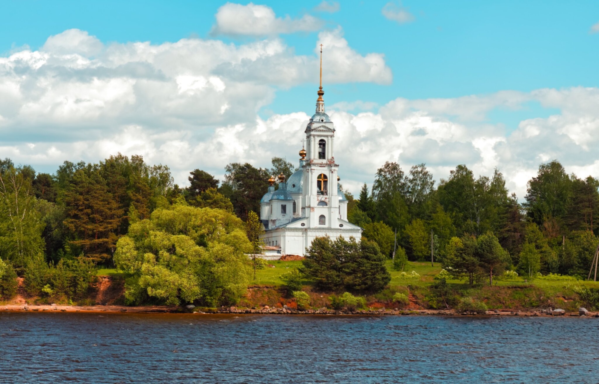 Церковь Вознесения Христова в Охотине